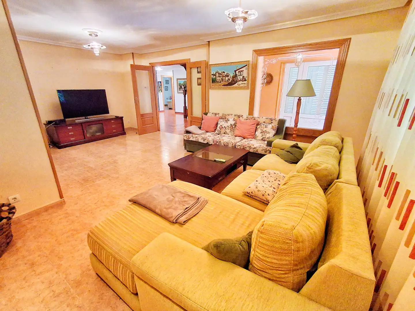 Sala de estar de Edificio en venta en Vadocondes con Alarma y Piscina comunitaria