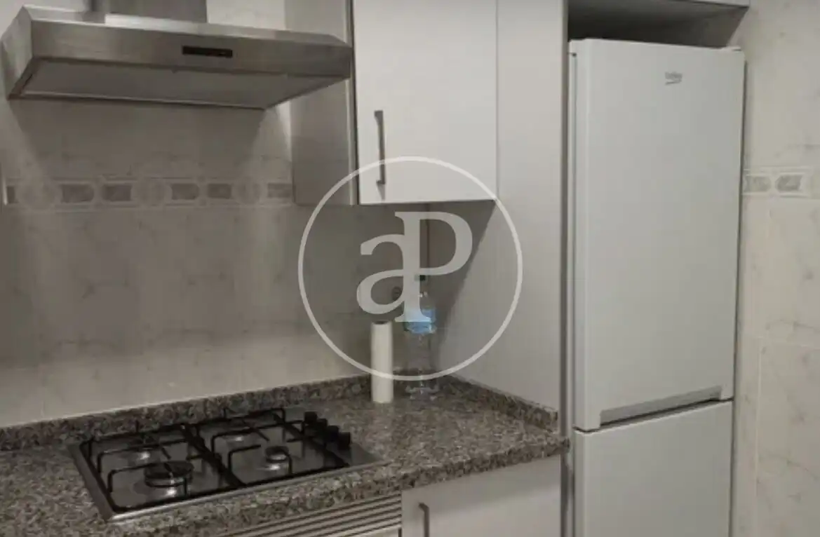 Cocina de Piso de alquiler en Valencia con Aire acondicionado, Calefacción y Terraza