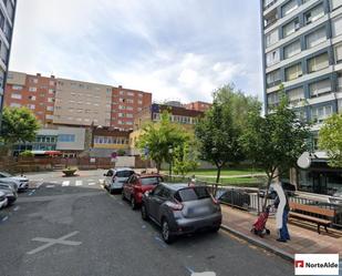 Vista exterior de Pis en venda en Barakaldo  amb Calefacció i Balcó