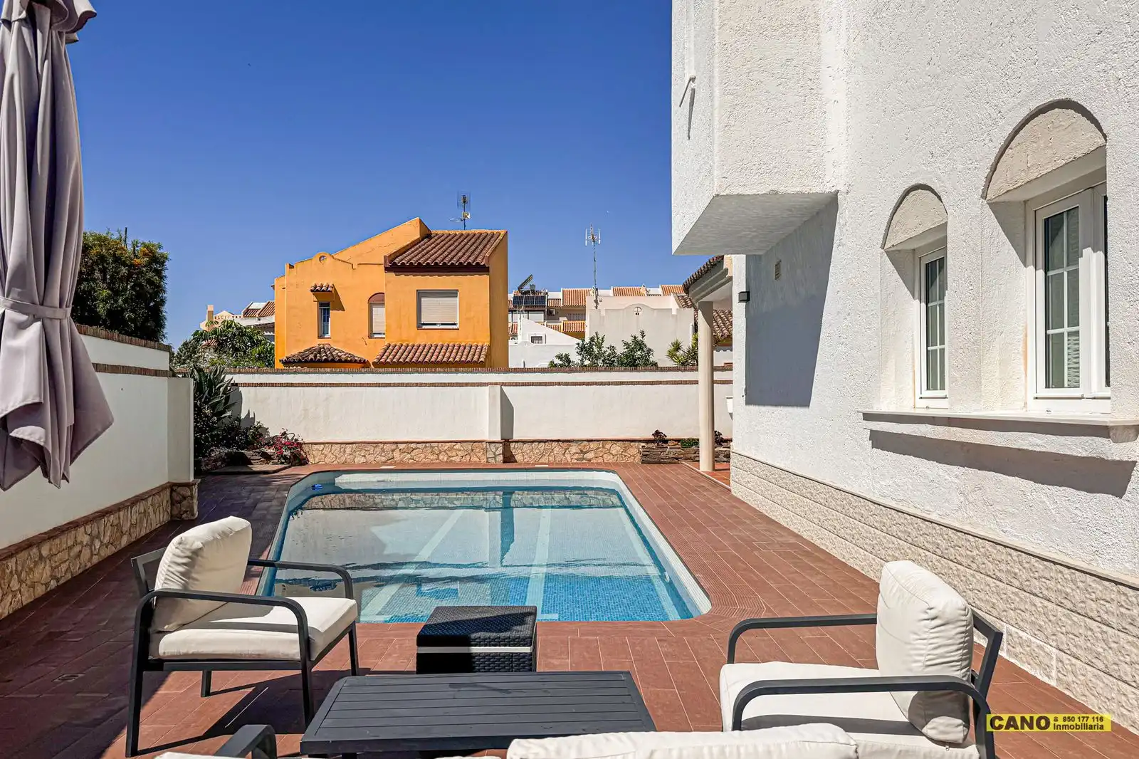 Swimming pool of Houses for sale in Roquetas de Mar  with Terrace, Storage room and Swimming Pool