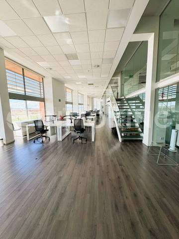 Oficina en Alquiler en C/ Andarella 2 , Bloqu en Barrio de la Luz