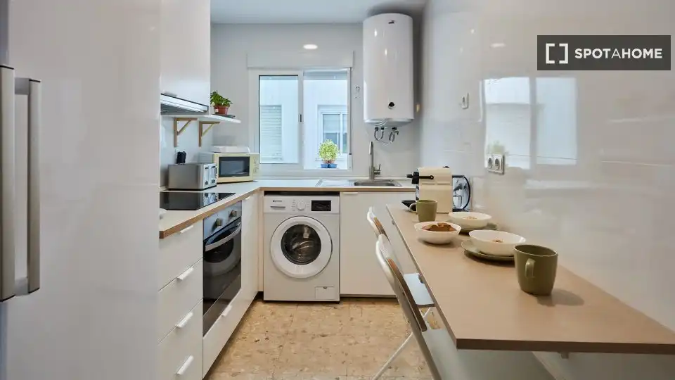 Küche von Wohnung zur untervermieten in Cádiz mit Klimaanlage und Terrasse