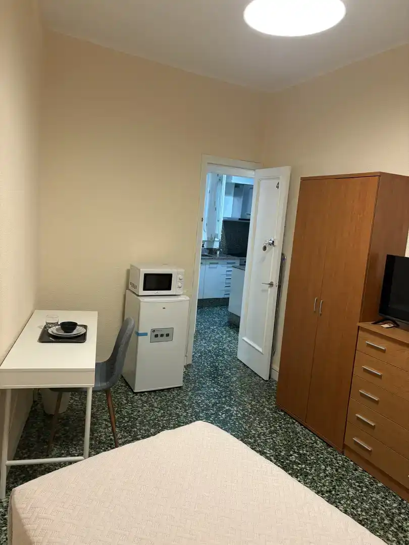 Cocina de Piso para compartir en Alzira con Aire acondicionado y Amueblado