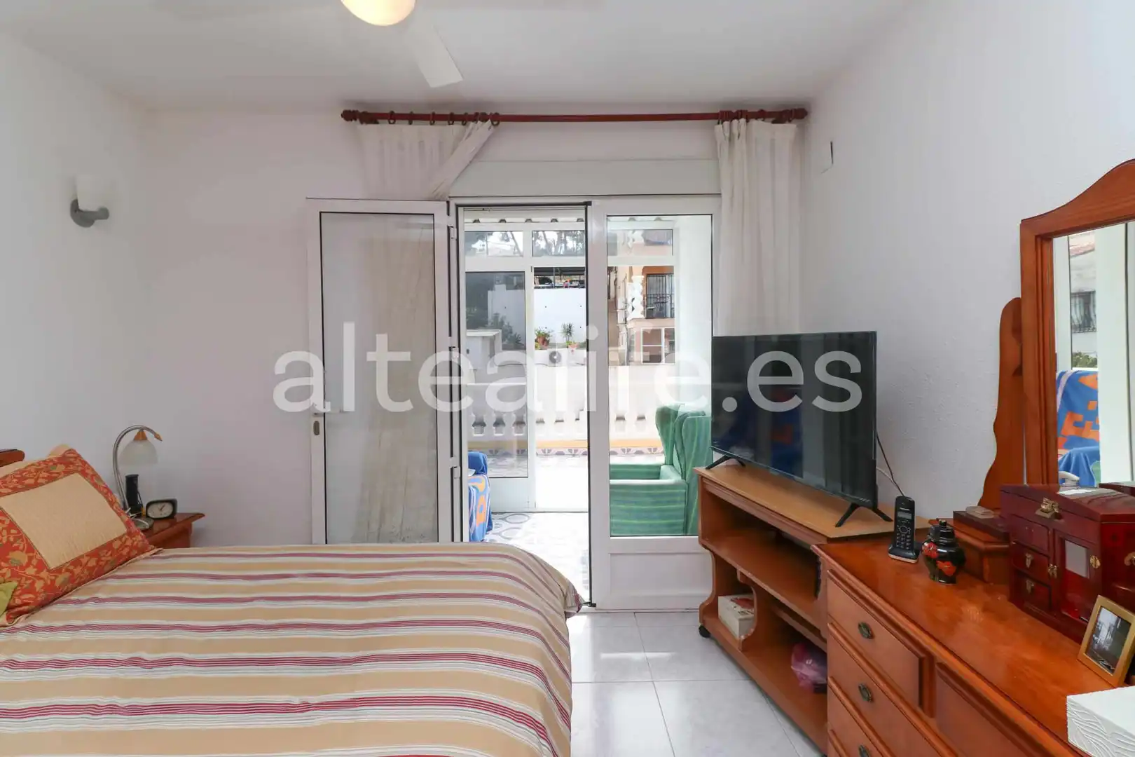 Bedroom of Houses for sale in L'Alfàs del Pi  with Air Conditioner, Private garden and Terrace