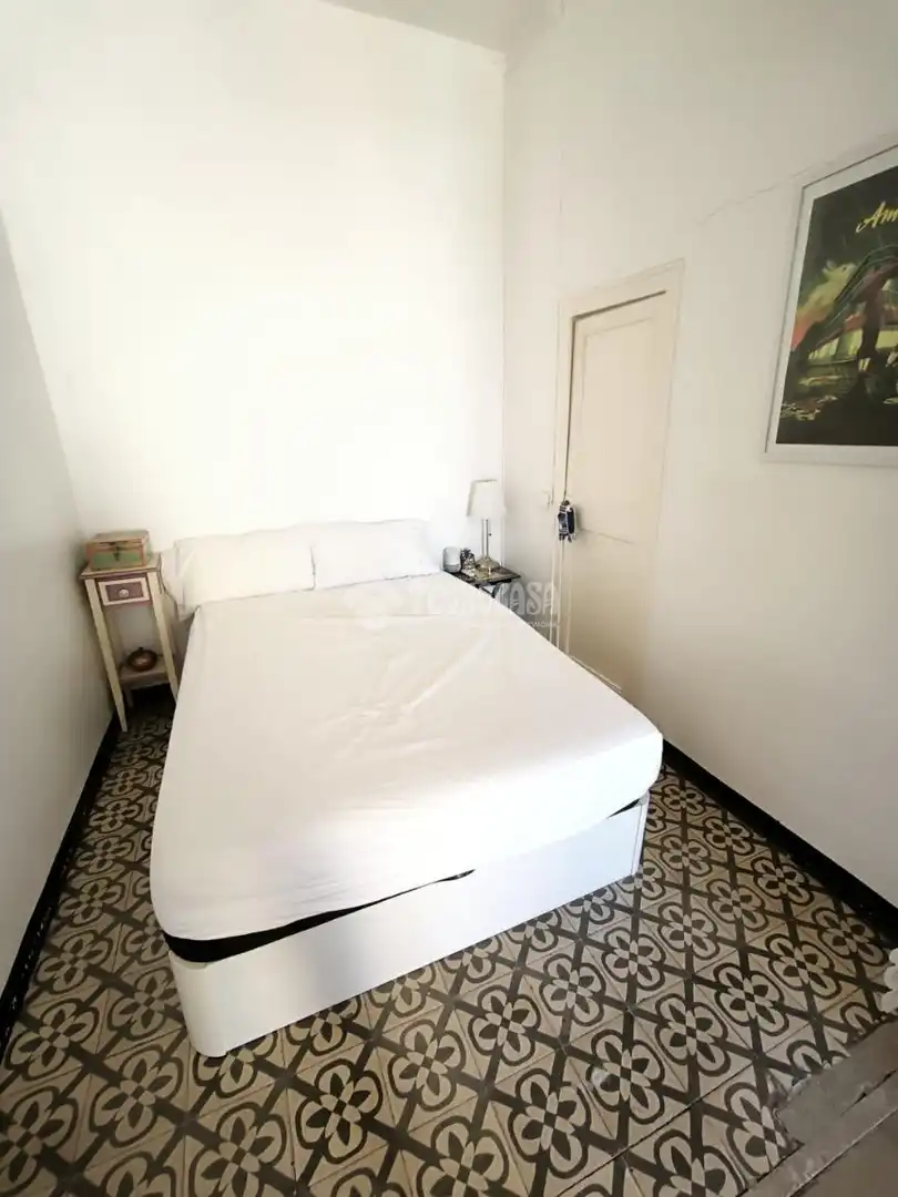 Bedroom of Flat for sale in Barcelona  with Air Conditioner