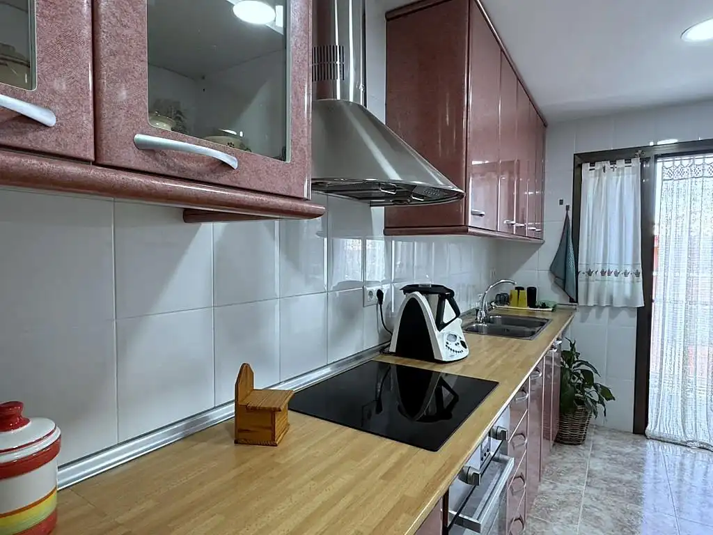 Kitchen of Detached homes for sale in Palau-saverdera  with Air Conditioner, Heating and Private garden