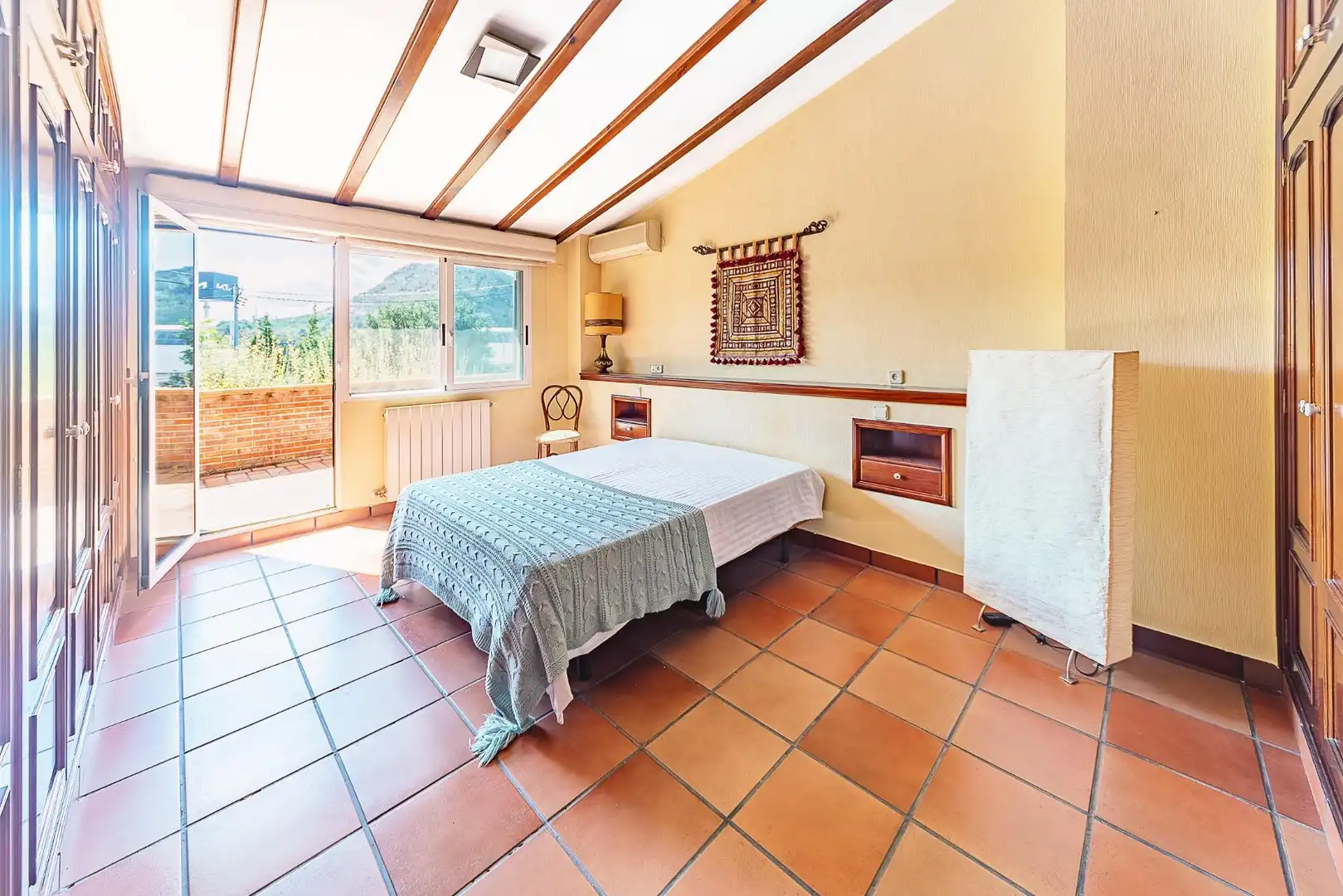 Habitación de Casa o chalet en venta en Elda con Calefacción, Jardín privado y Terraza