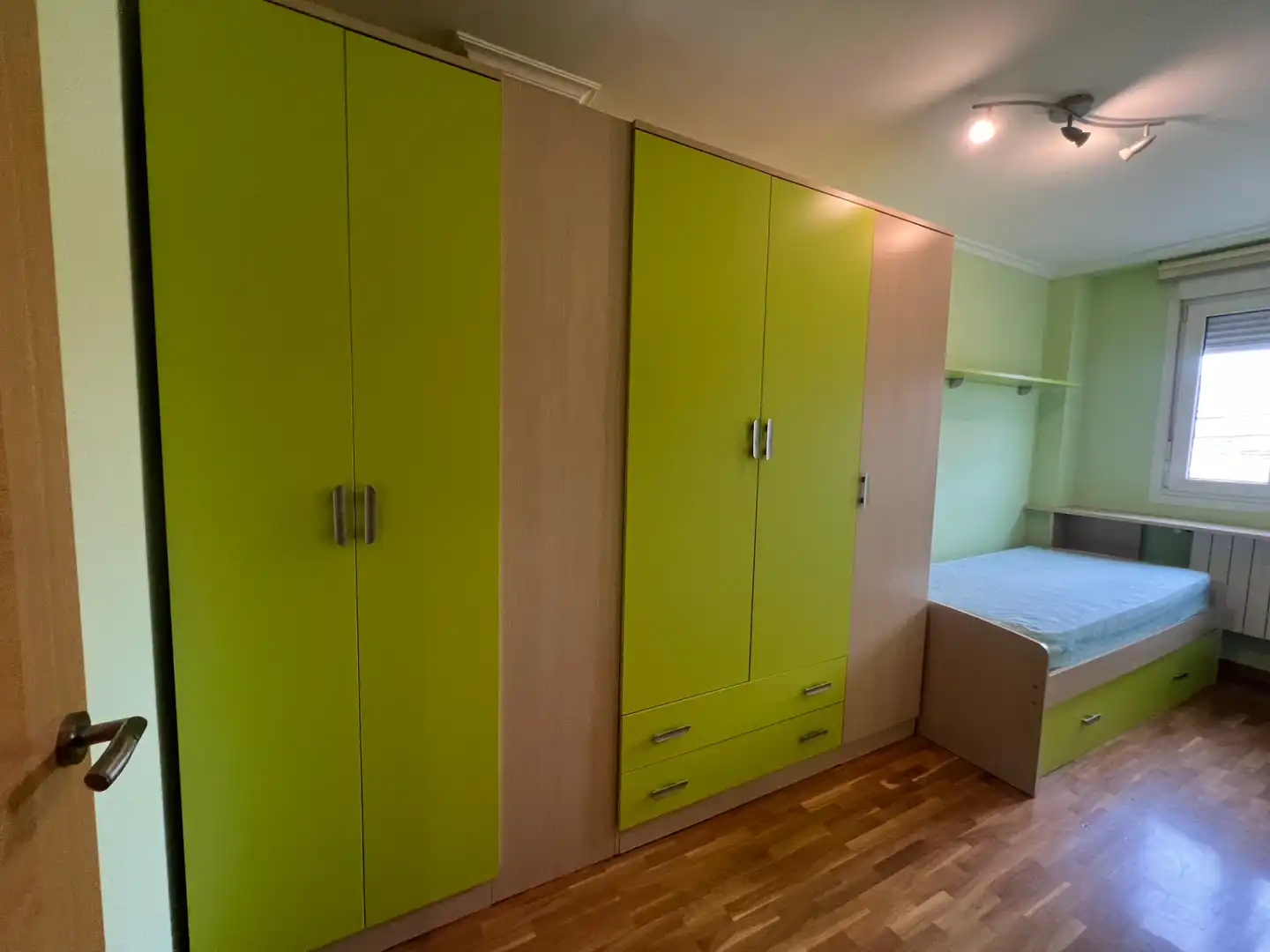 Bedroom of Flat for sale in Palencia  with Heating and Furnished