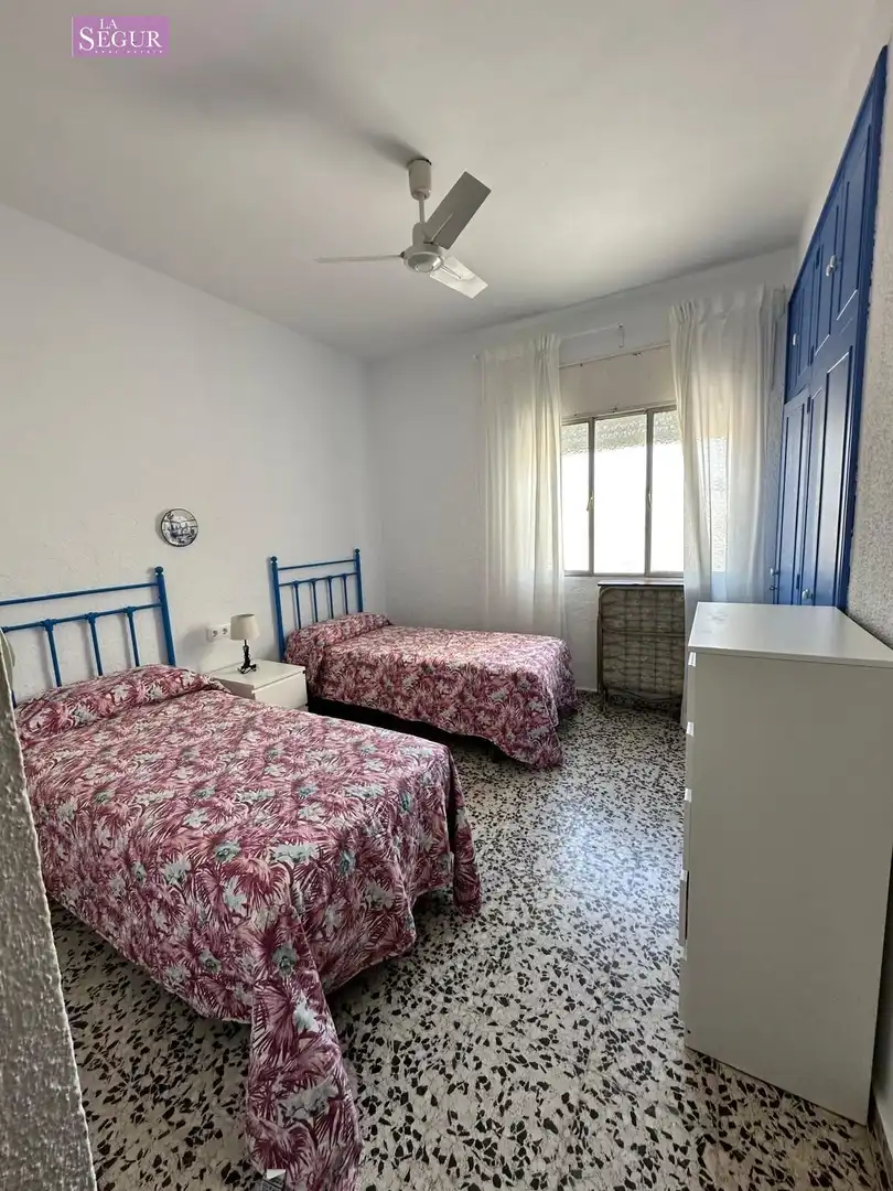 Dormitori de Casa o xalet en venda en Conil de la Frontera amb Jardí privat, Terrassa i Traster