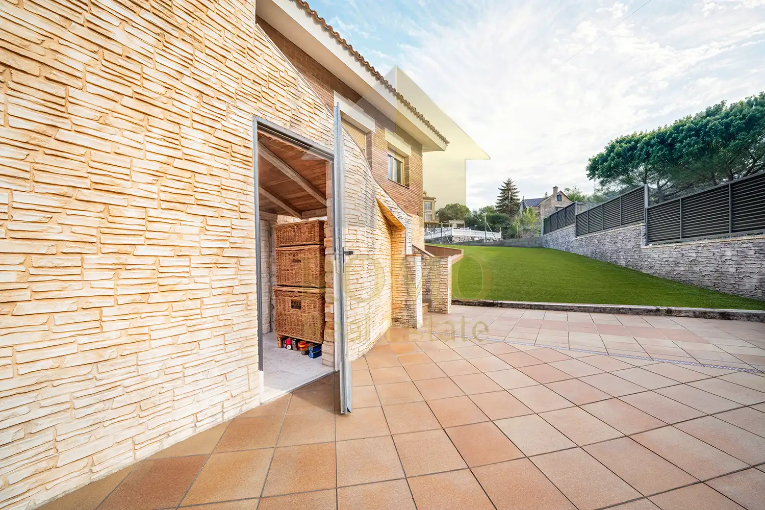 Vista exterior de Casa o xalet en venda en Bigues i Riells del Fai amb Aire condicionat, Calefacció i Jardí privat