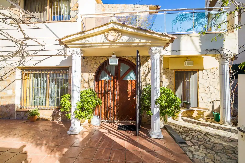 Casa adosada en venta en Castell d'Aro, Platja d'Aro i s'Agaró con Aire acondicionado, Calefacción y Jardín privado