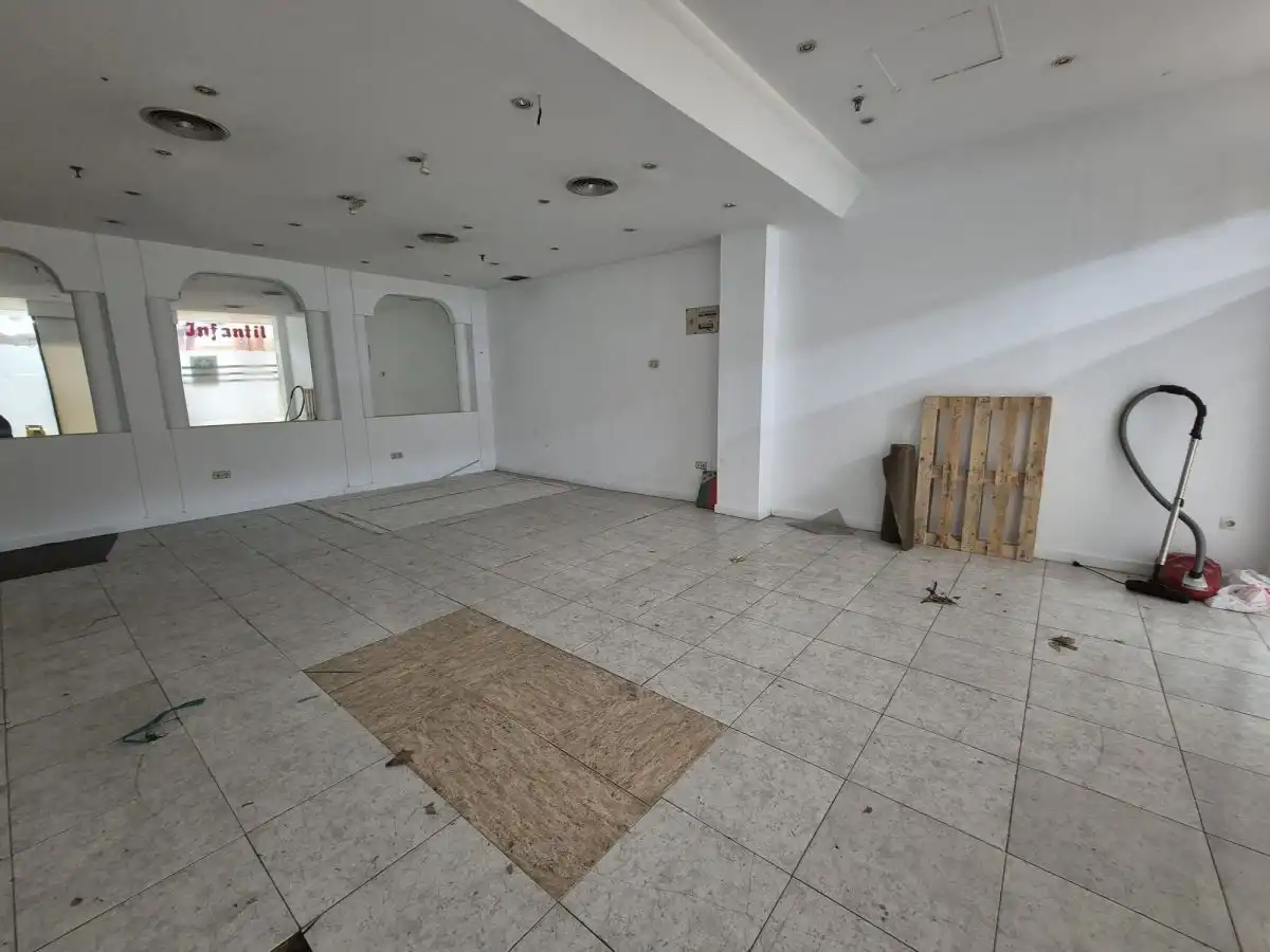 Business premises for sale in Centro - Casco Histórico, imagen 3