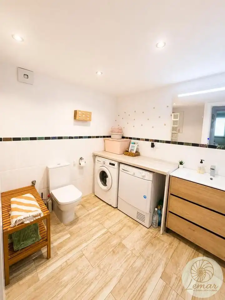 Baño de Planta baja en venta en L'Ametlla de Mar  con Aire acondicionado y Amueblado