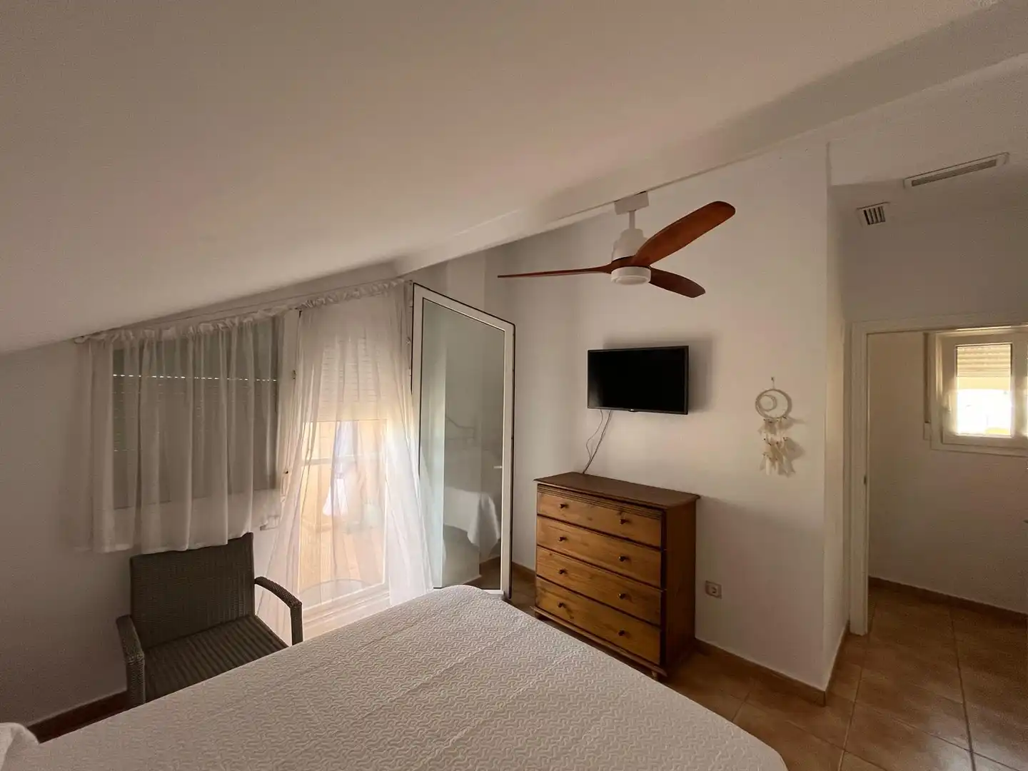 Schlafzimmer von Dachboden zur Miete in Jávea / Xàbia mit Klimaanlage, Heizung und Terrasse