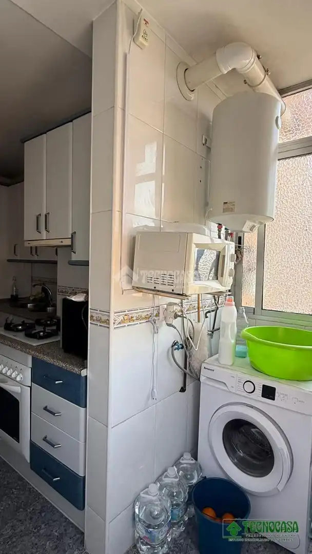 Kitchen of Flat for rent in Almería