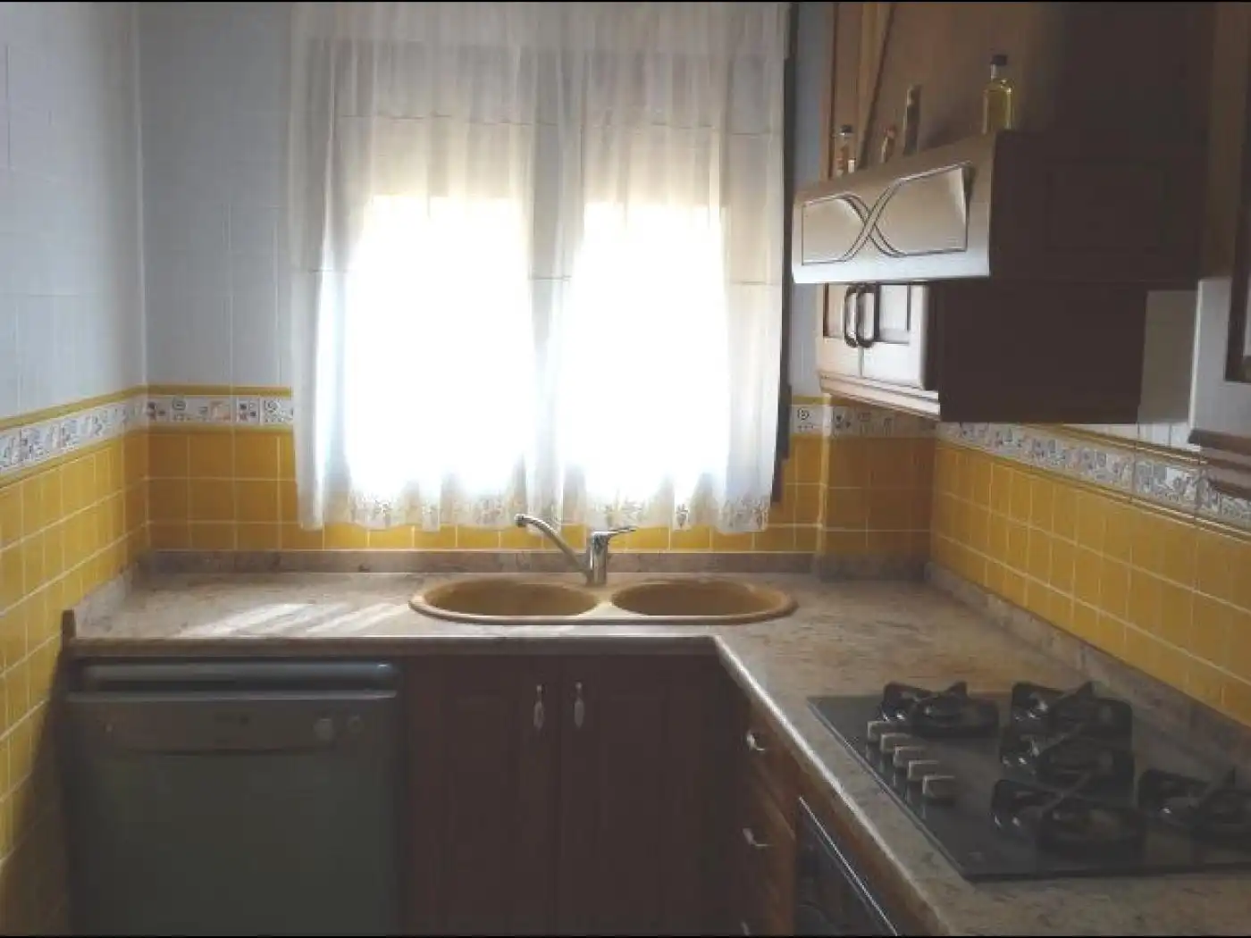 Cuina de Casa o xalet en venda en Villanueva del Rosario amb Aire condicionat, Terrassa i Moblat
