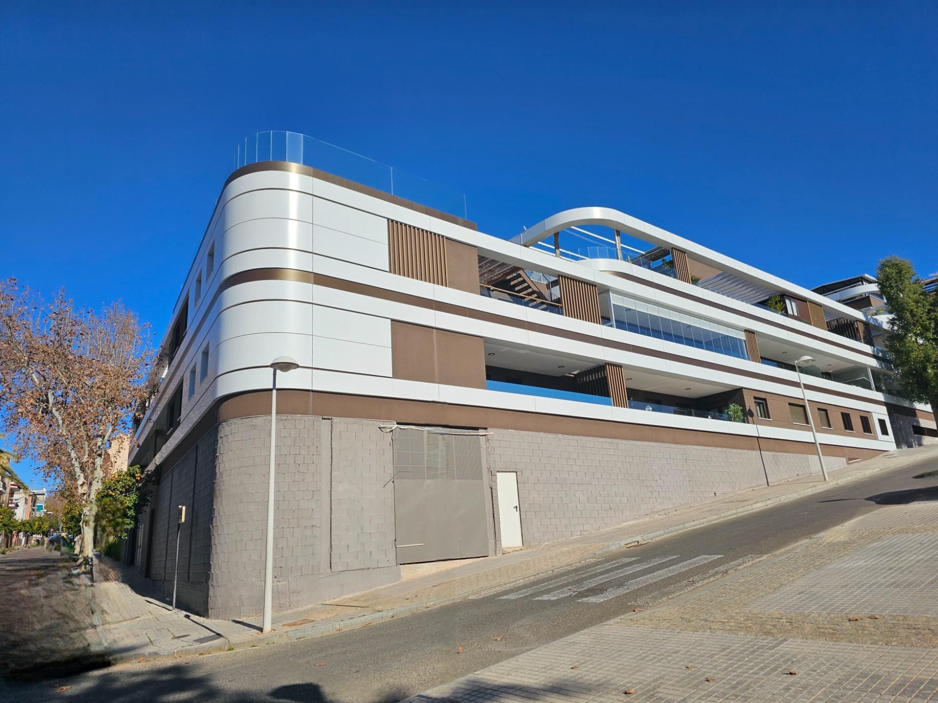 Vista exterior de Àtic en venda en  Córdoba Capital amb Aire condicionat, Calefacció i Terrassa