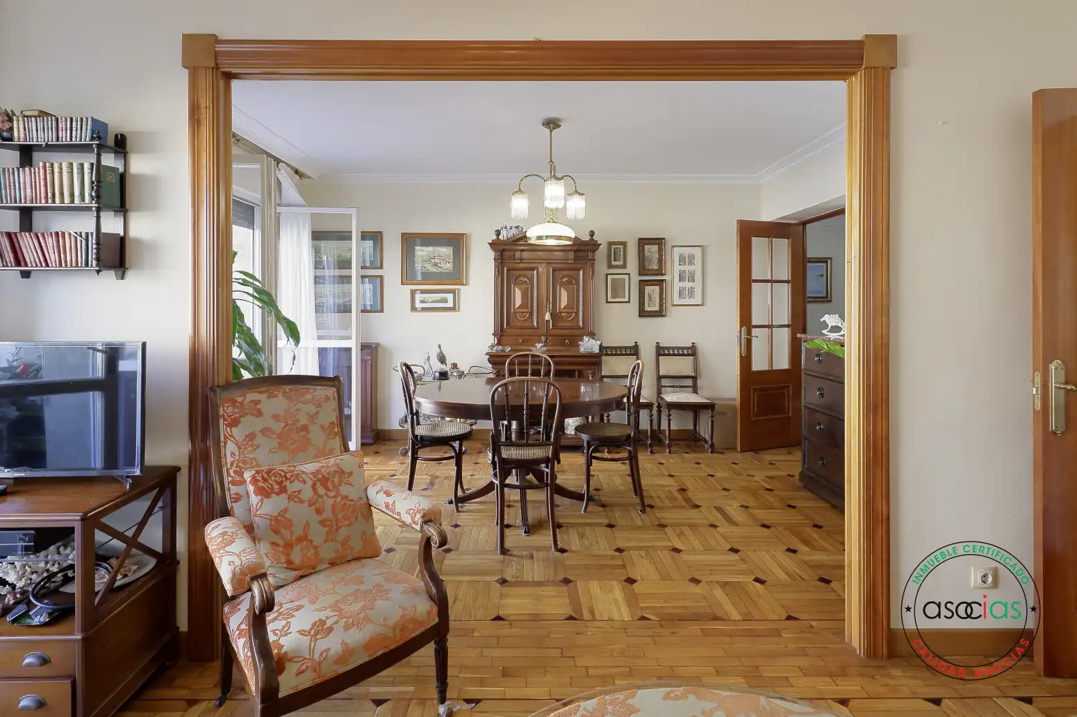 Comedor de Piso en venta en Gijón  con Calefacción, Parquet y Terraza