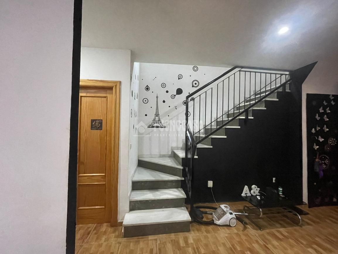 Casa adosada en venda a Güevéjar