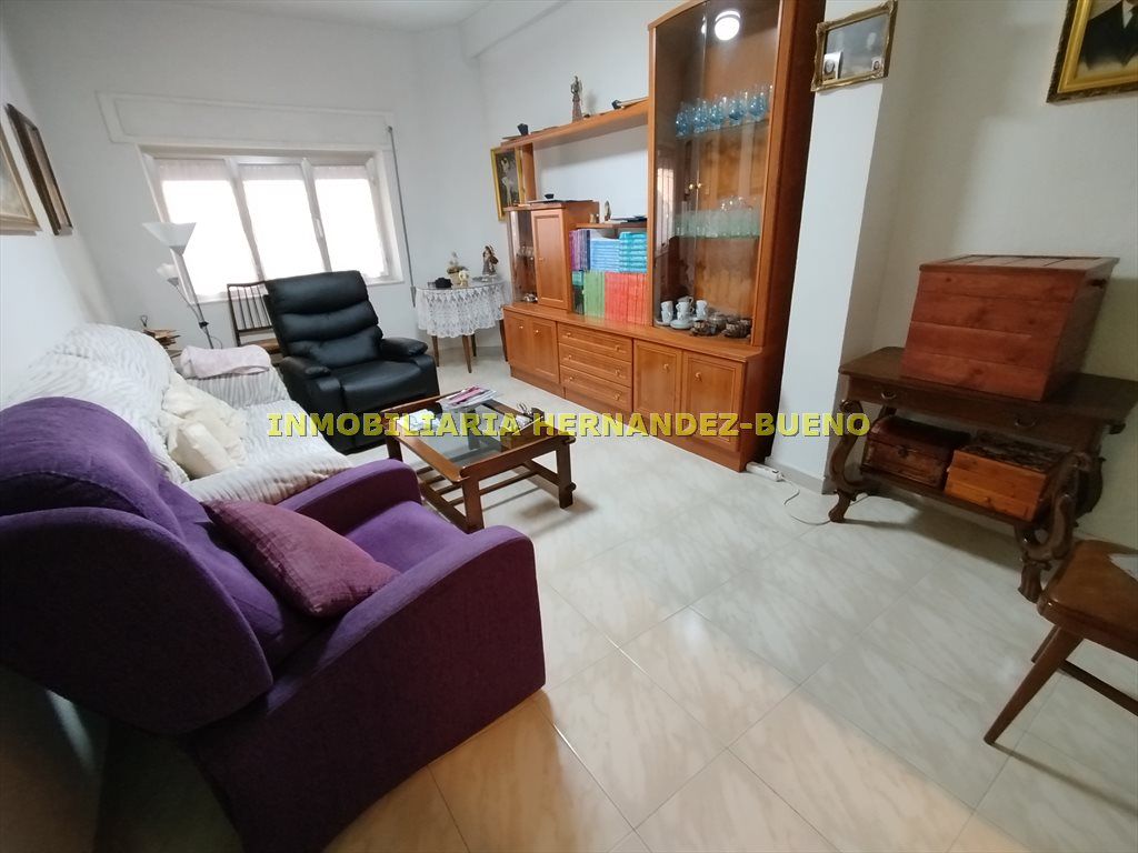 Living room of Flat for sale in Salamanca Capital  with Heating, Terrace and Furnished