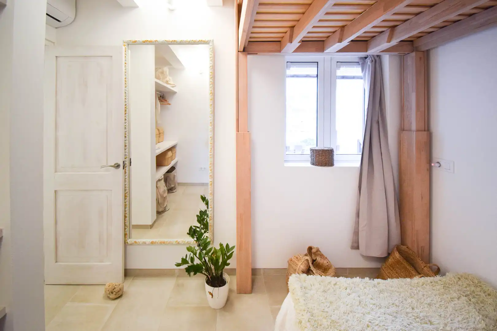 Schlafzimmer von Wohnungen zum Verkauf in Ciutadella de Menorca mit Klimaanlage, Terrasse und Abstellraum