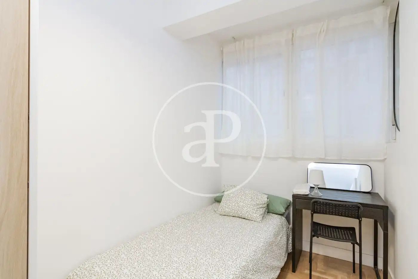 Piso en venta en C. de Sánchez Barcáiztegui, Pacífico