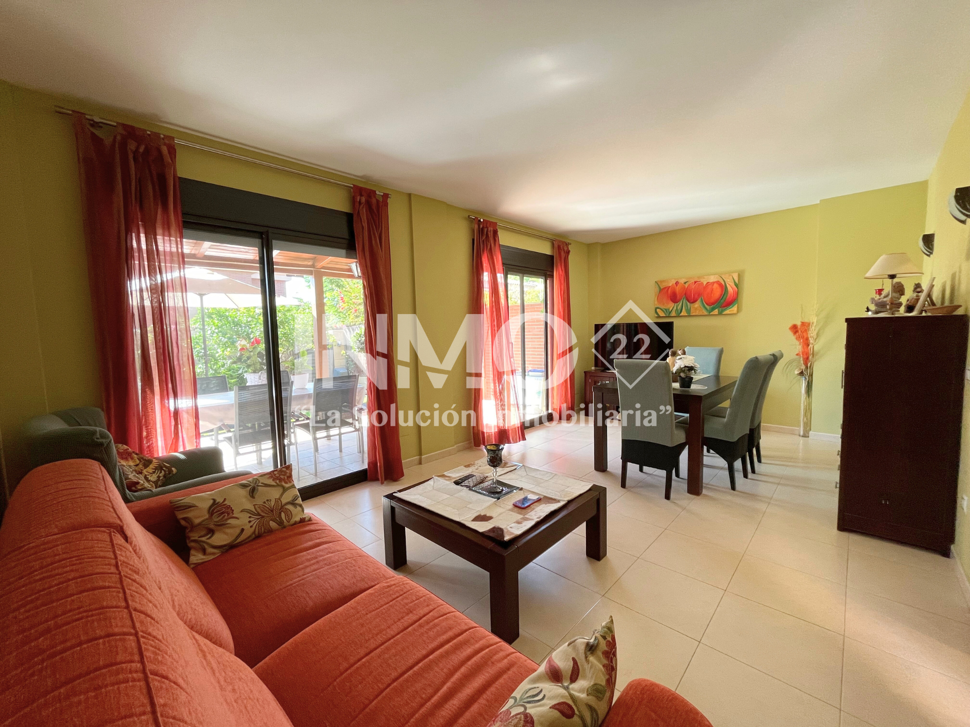 Sala d'estar de Casa o xalet en venda en Cambrils amb Aire condicionat, Calefacció i Jardí privat