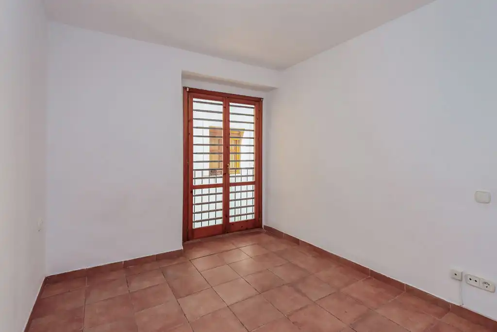 Flat for sale in Pz de Santiago Russinyol, Part Alta