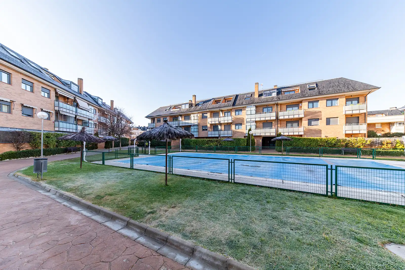 Piscina de Piso de alquiler en Las Rozas de Madrid con Aire acondicionado, Calefacción y Terraza