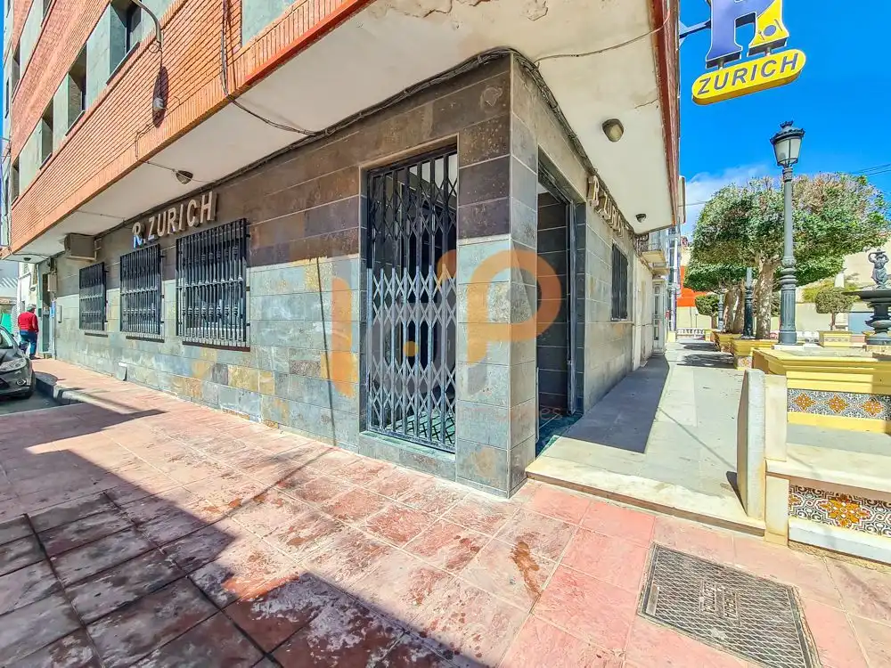 Locale commerciale in vendita a Huércal-Overa