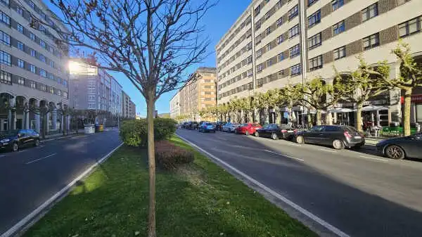 Vista exterior de Local en venta en Ferrol con Aire acondicionado