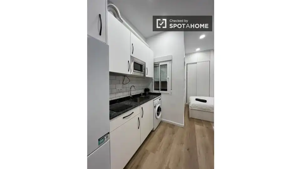 Vista exterior de Apartament per a compartir en Madrid amb Aire condicionat, Calefacció i Terrassa