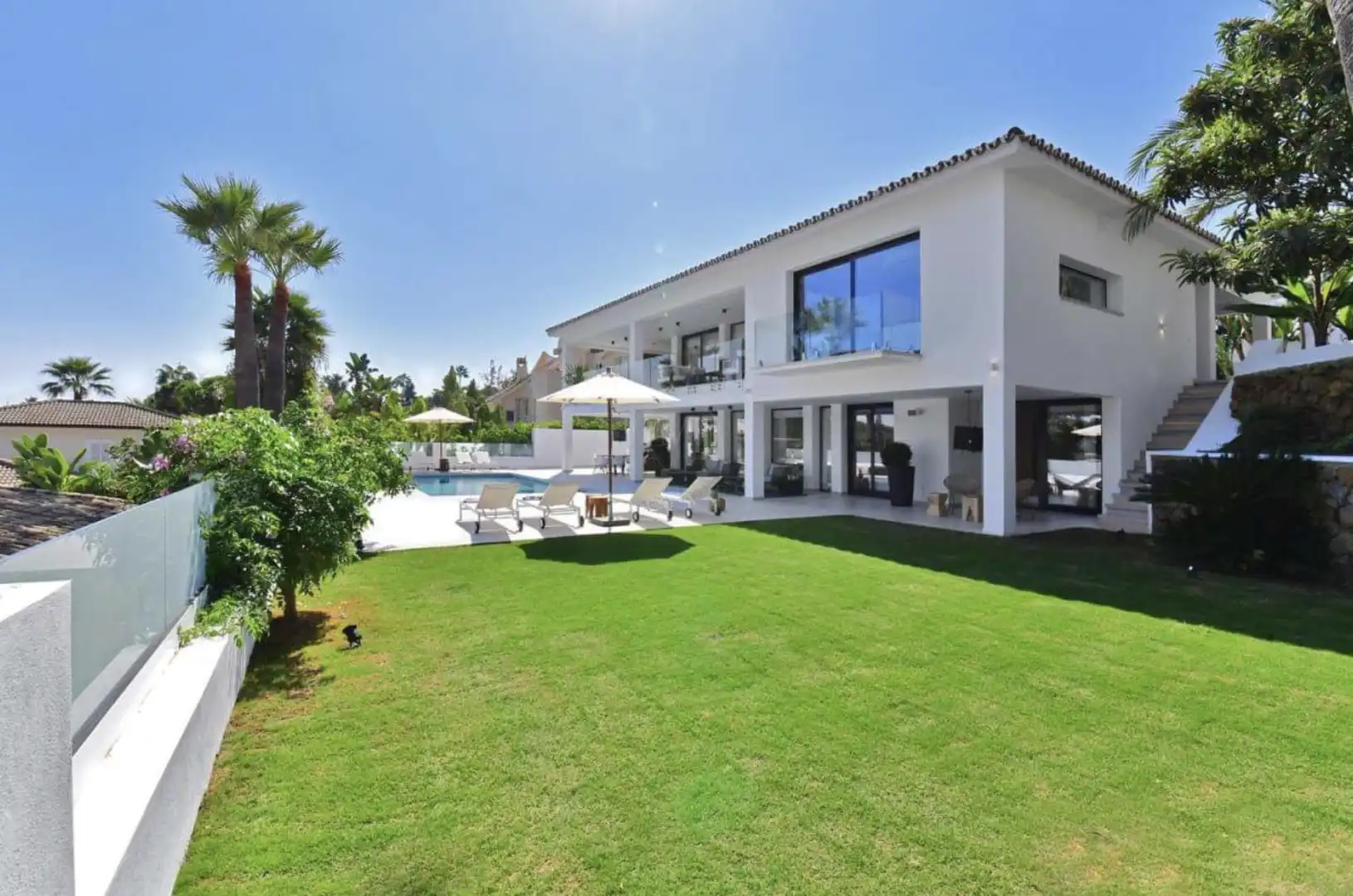 Jardí de Casa o xalet de lloguer en Marbella amb Aire condicionat, Jardí privat i Piscina