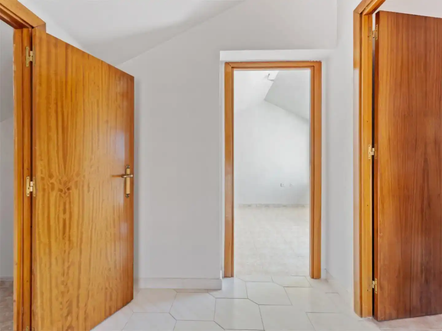 Piso en venta en Alcalá de Henares con Jardín privado, Trastero y Piscina
