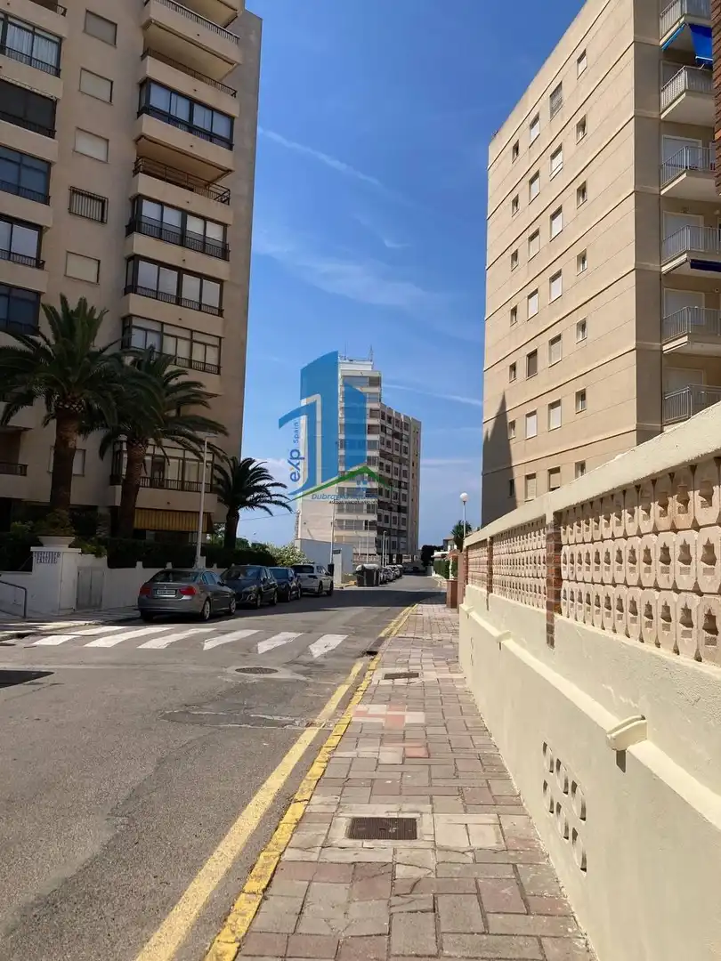 Vista exterior de Piso en venta en Sueca con Terraza, Trastero y Piscina comunitaria