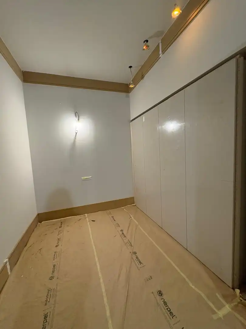 Office for sale in Barcelona  with Air Conditioner and Heating