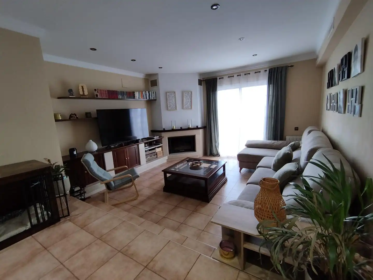Villa mit Terrasse zur Miete in Abrera, imagen 4
