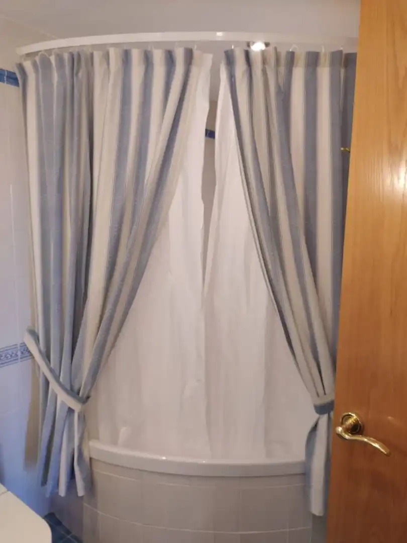 Habitación de Piso de alquiler en Valencia con Aire acondicionado, Calefacción y Trastero