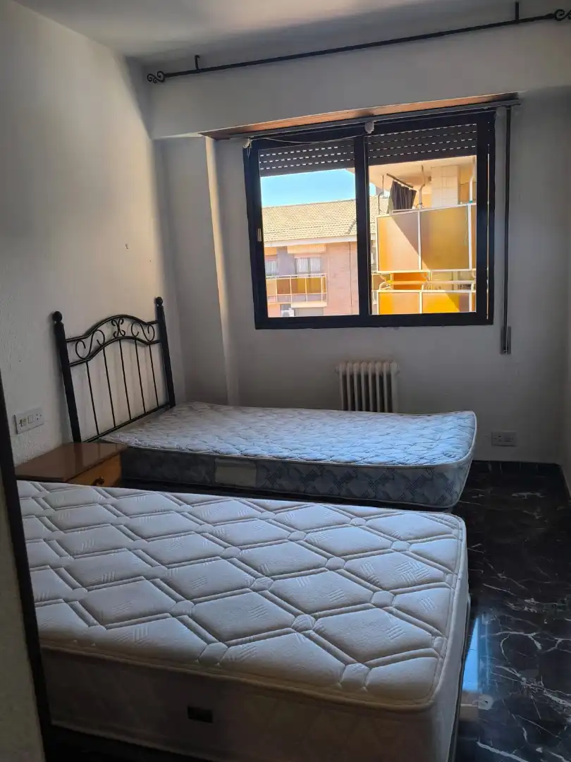 Wohnung zur Miete in Camino de Ronda, 212, Pajaritos