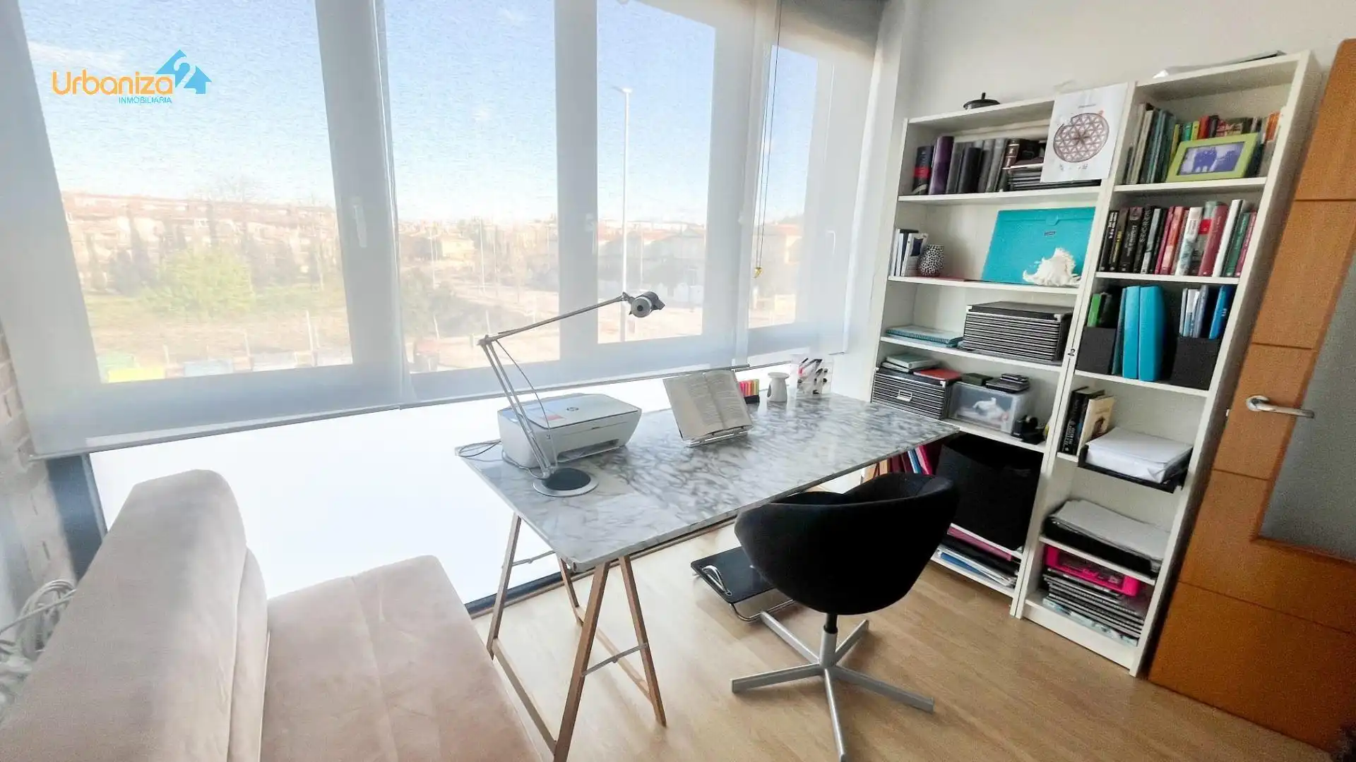 Einfamilien-Reihenhaus zum Verkauf in Cáceres Capital mit Heizung, Terrasse und Abstellraum