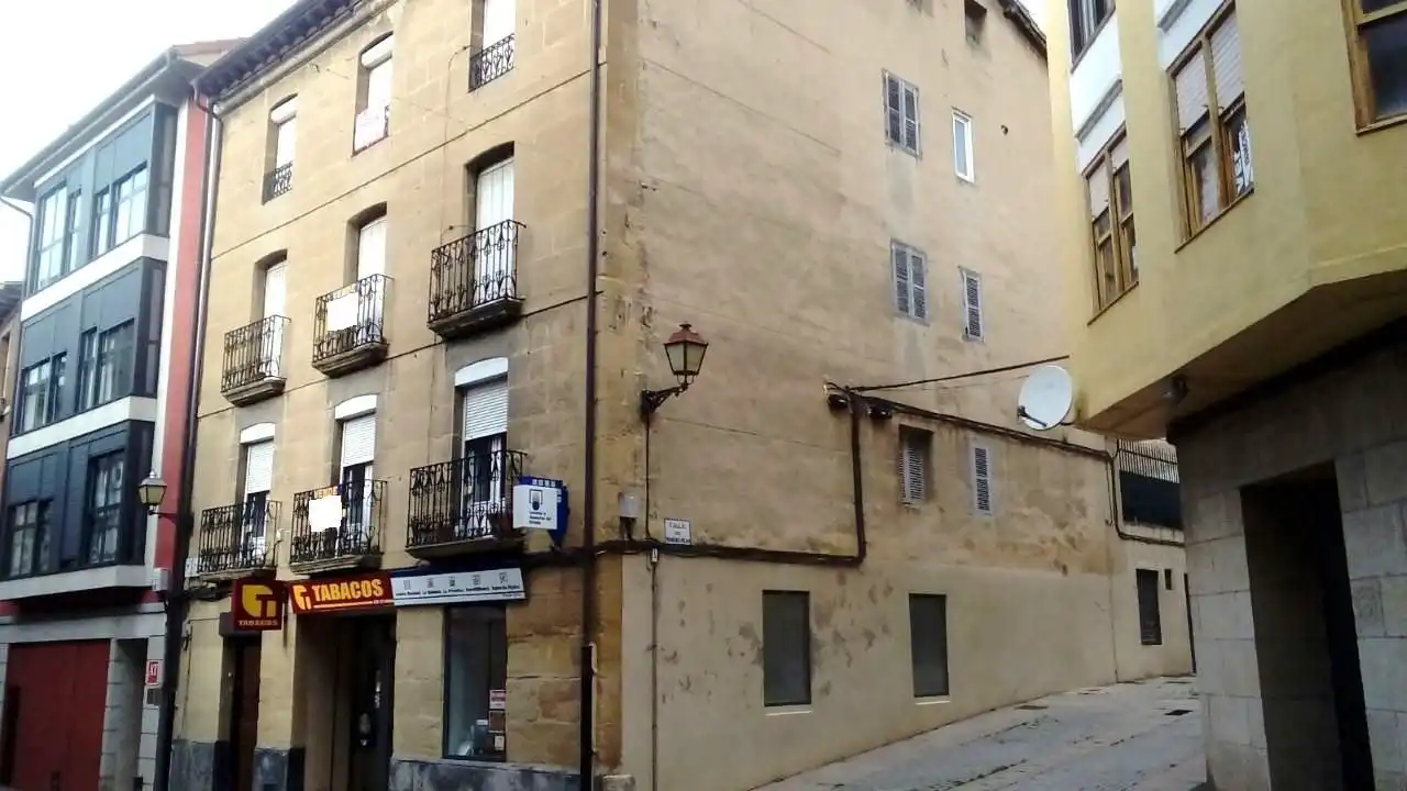 Vista exterior de Finca rústica en venta en Haro con Calefacción, Terraza y Amueblado