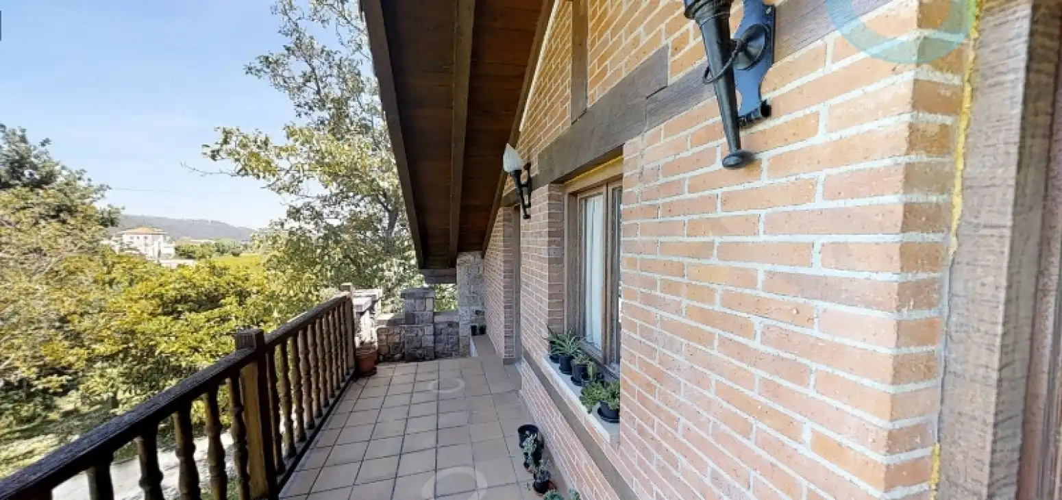 Terrassa de Casa o xalet en venda en Cabezón de la Sal amb Calefacció, Jardí privat i Terrassa