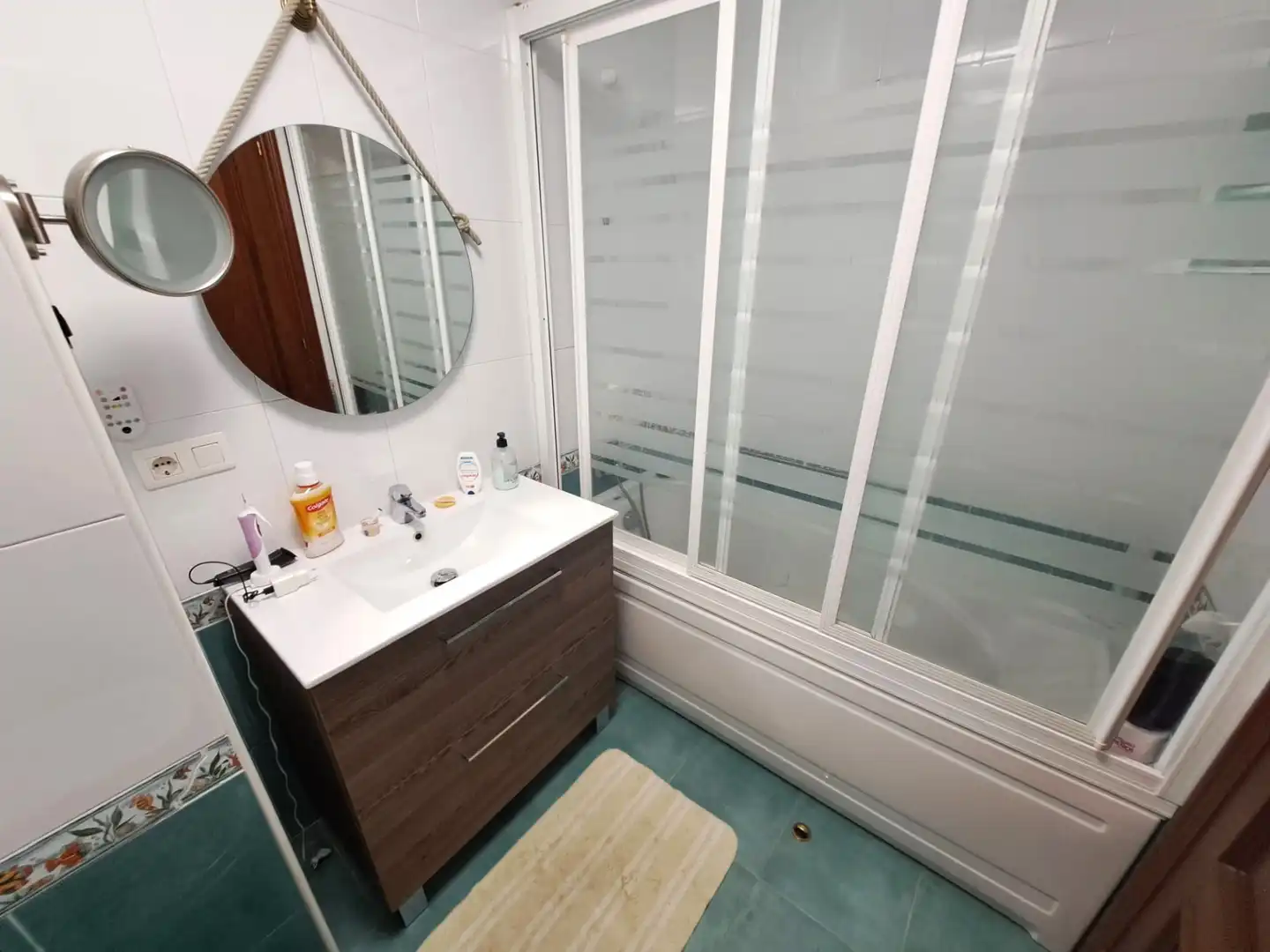 Badezimmer von Einfamilien-Reihenhaus zum Verkauf in Zarratón mit Heizung, Terrasse und Möbliert