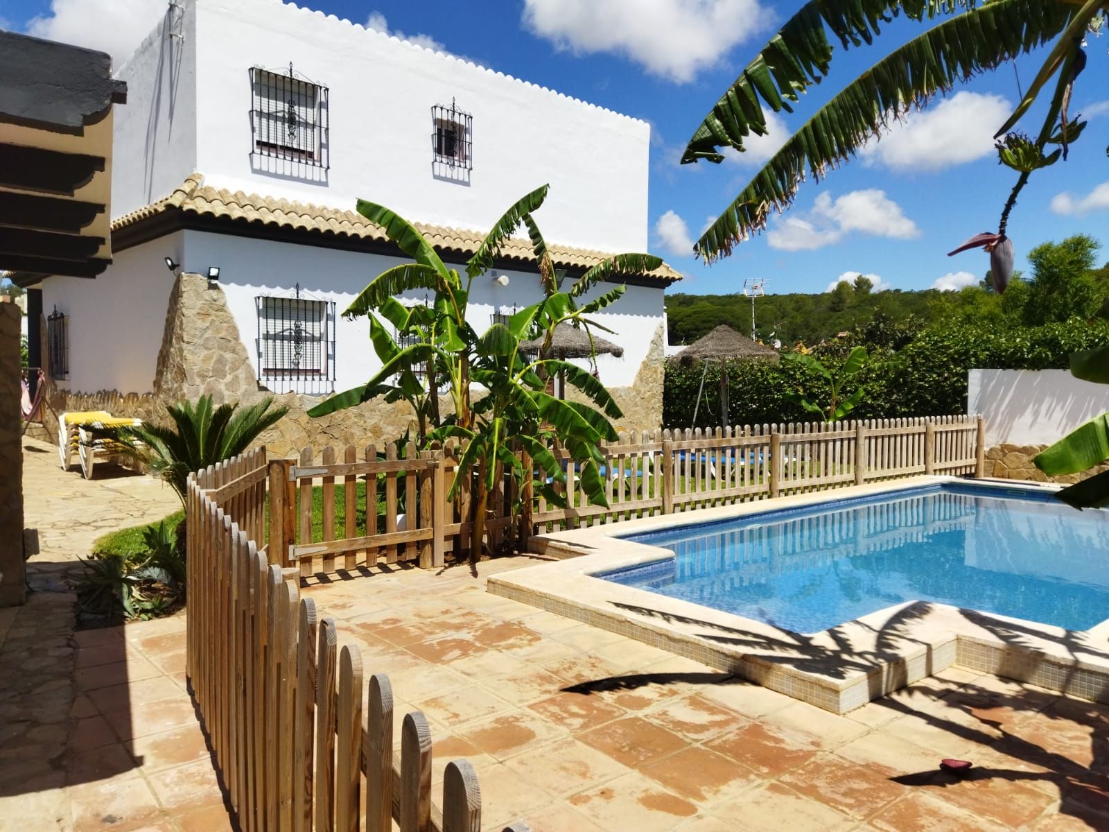 Swimming pool of House or chalet to rent in Barbate  with Air Conditioner, Private garden and Terrace