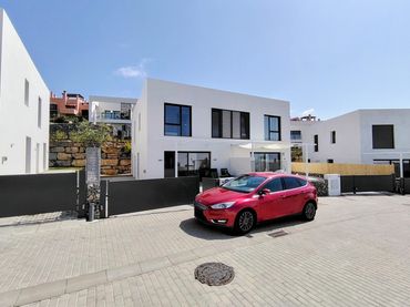 Casa bifamiliare con piscina in vendita a Riviera del Sol
