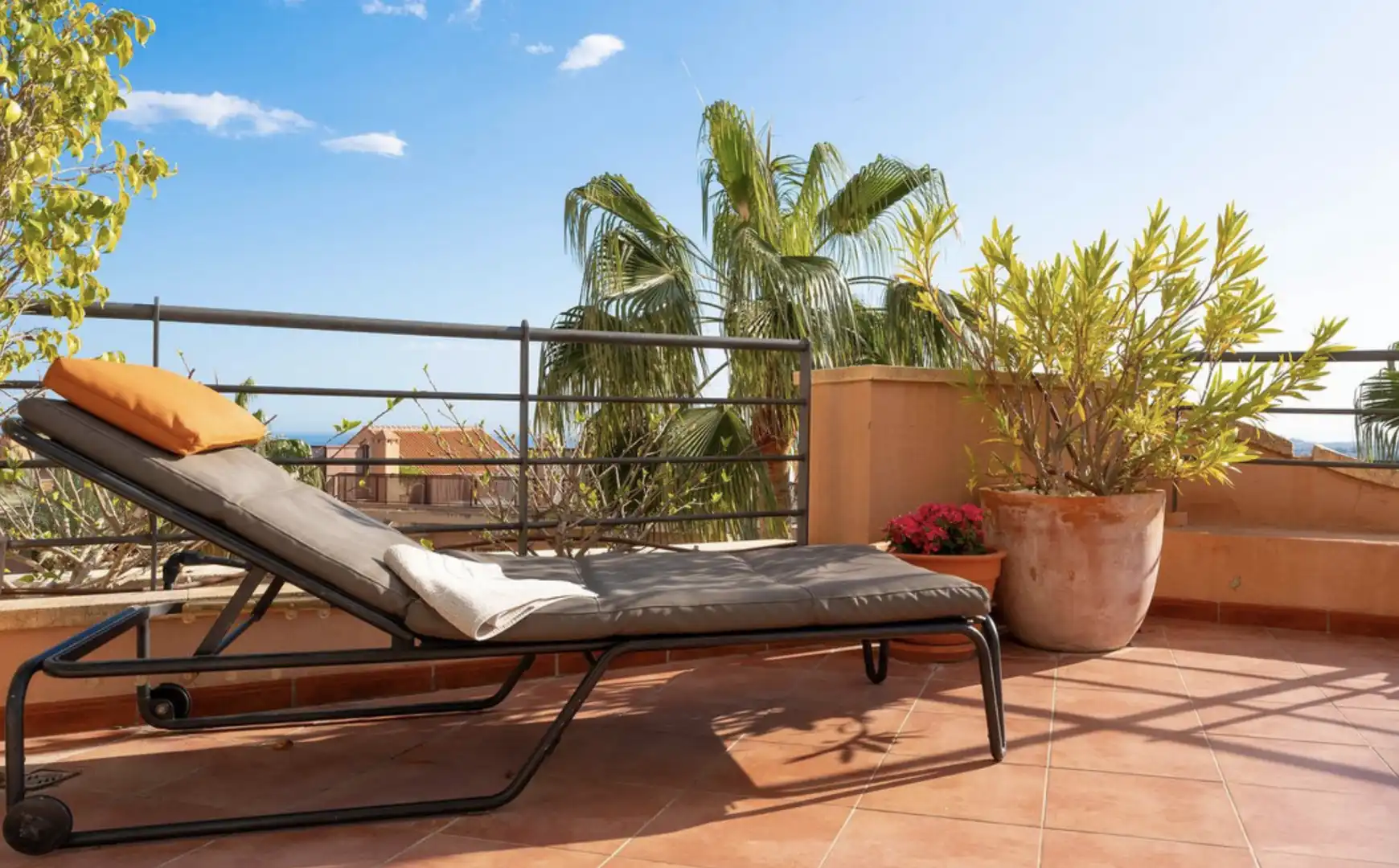 Flat with pool for sale in Nueva Andalucía, imagen 20