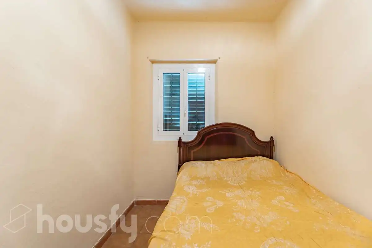 Habitación de Piso en venta en Barcelona con Amueblado