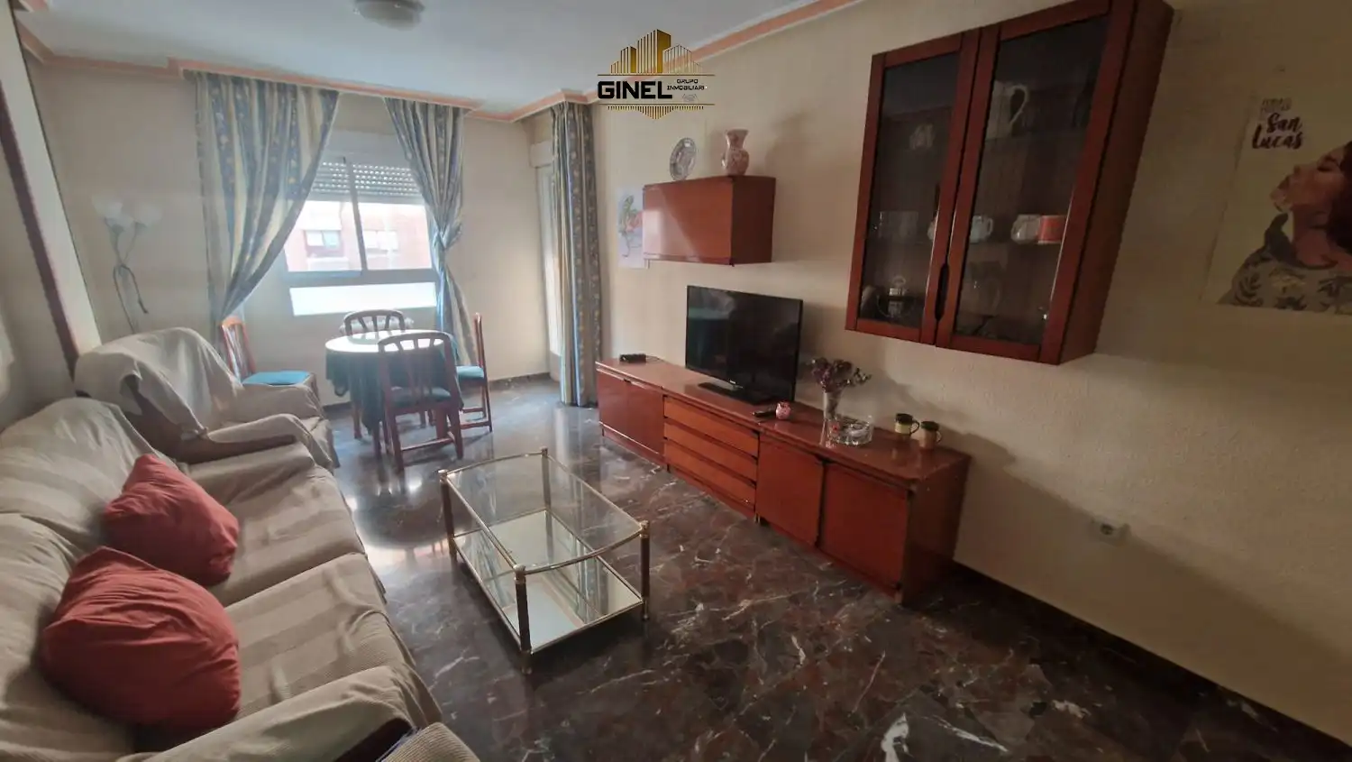Sala de estar de Piso en venta en Jaén con Calefacción, Terraza y Balcón