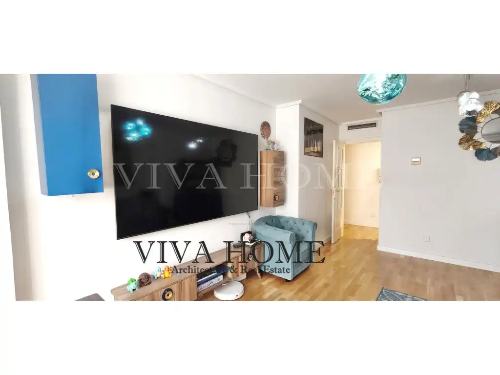 Flat with lift for sale in Calle San Romualdo, imagen 2