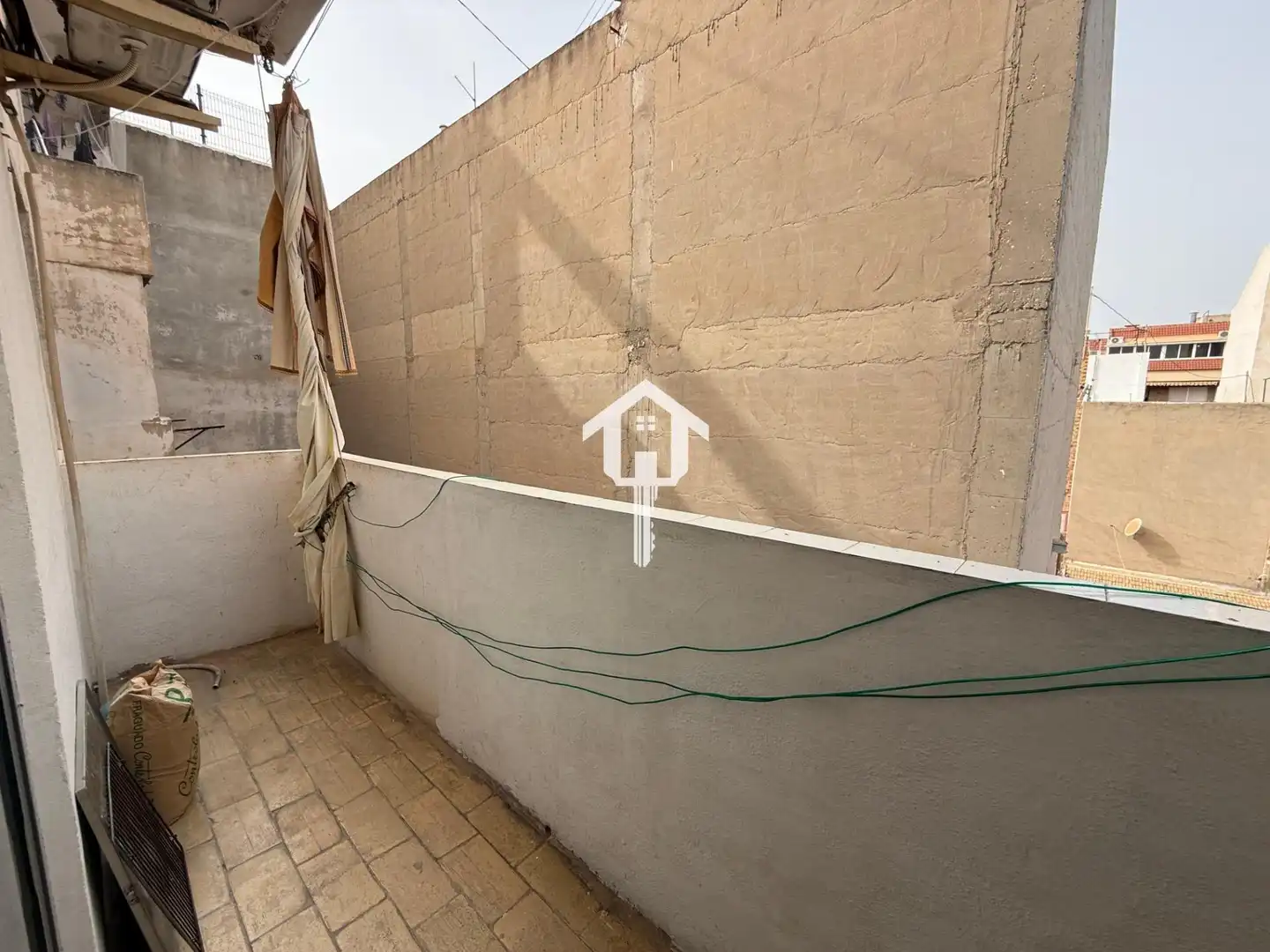 Apartamento en venta en Calle MAESTRO ALONSO, Altozano - Conde Lumiares